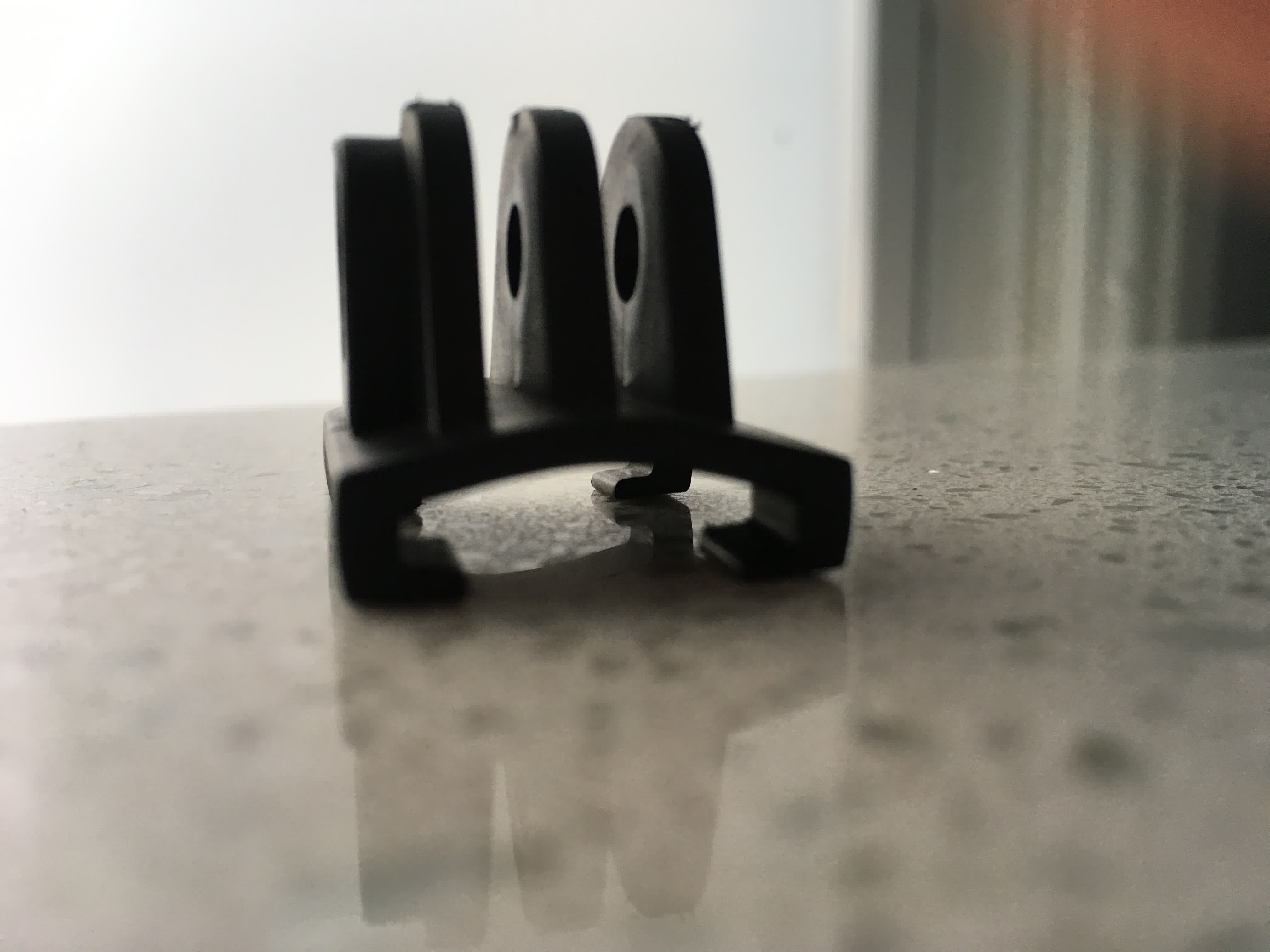Helmet bracket legs
